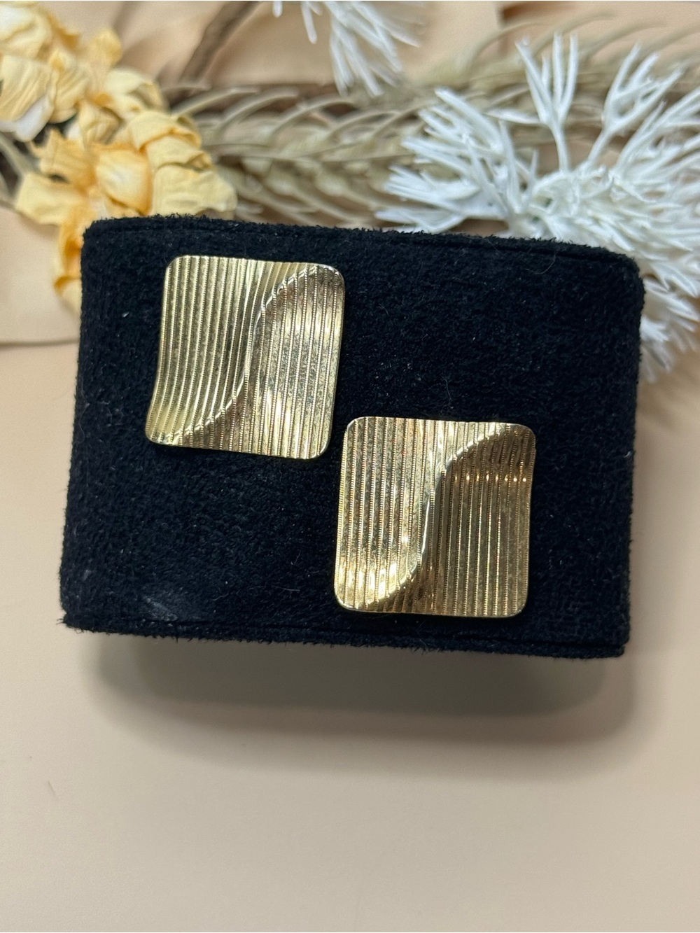 Vintage Gold Tone Textured Square Geometric Statement Stud Earrings